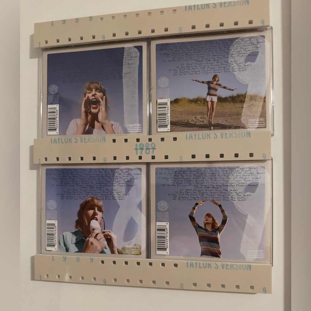 Taylor swift 1989 film strip cd display